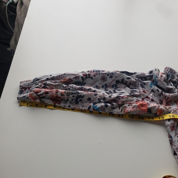 Free People "Pretty and Free" off the shoulder floral romper, size xs - Picture 9 of 10